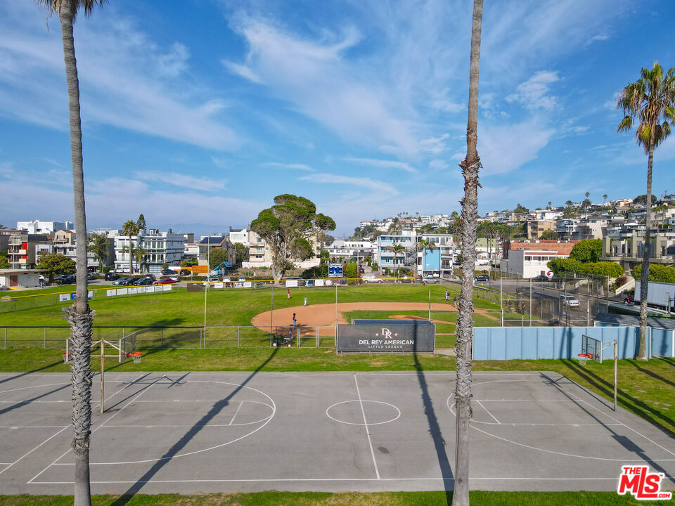 6209 Pacific Avenue, Unit 103 Playa del Rey, CA 90293 - Photo 29 of 40 a view of a city
