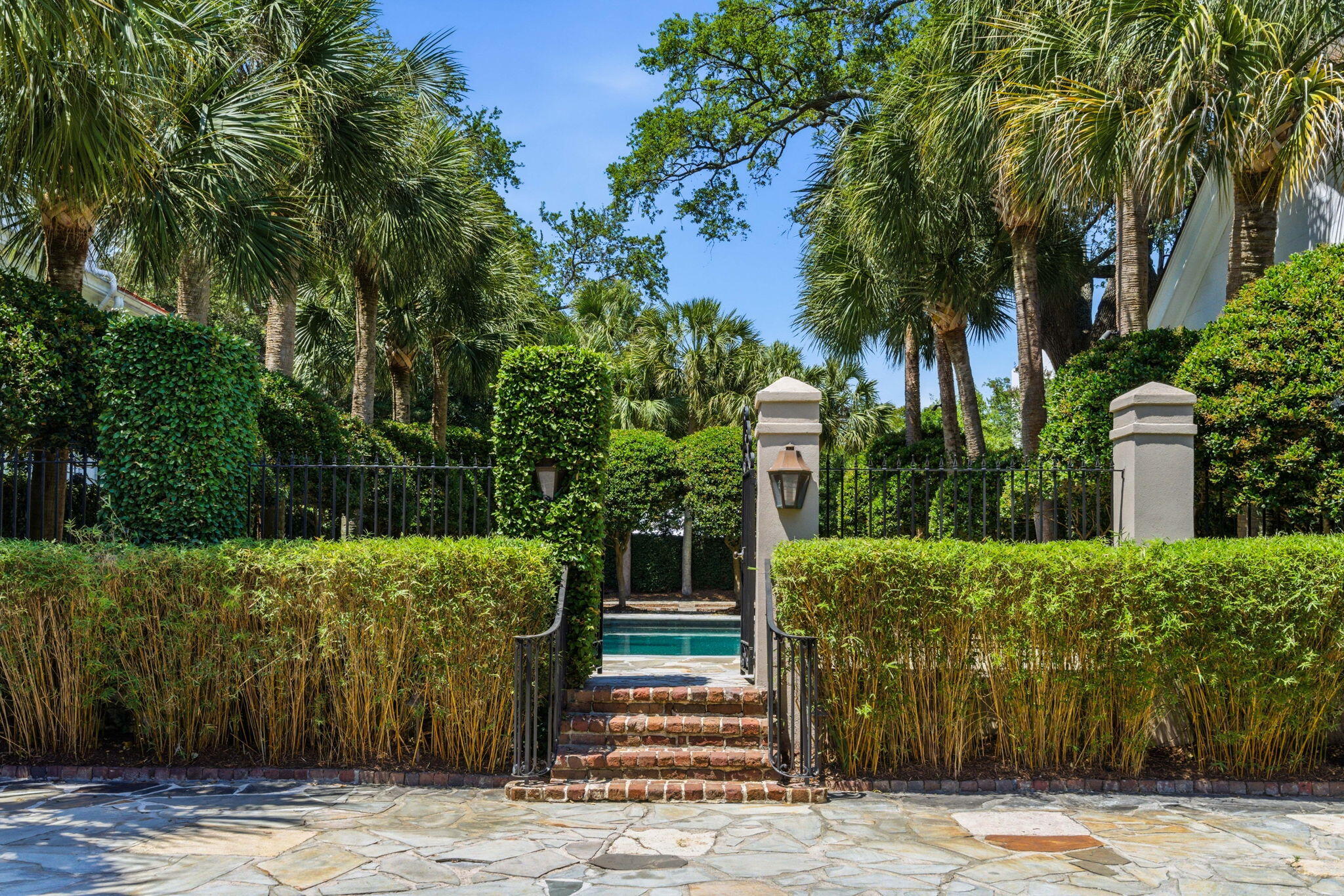 2 Water Street Charleston, SC 29401 - Photo 92 of 107 Pool