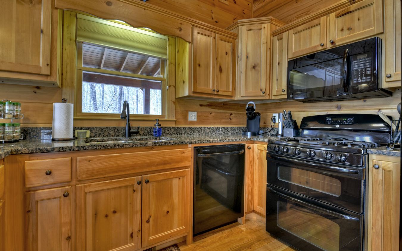 847 Whispering Lake Drive Blue Ridge, GA 30513 - Photo 13 of 44 Additional View