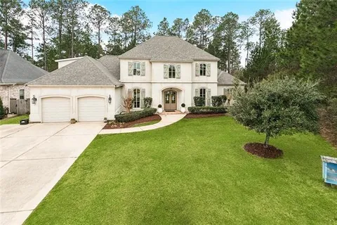 $890,000 | 440 Chateau Grimaldi, Mandeville, LA 70471