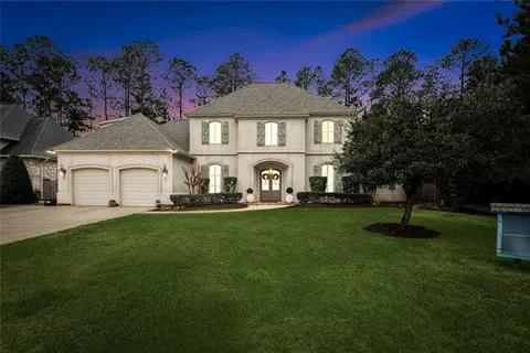 $890,000 | 440 Chateau Grimaldi, Mandeville, LA 70471