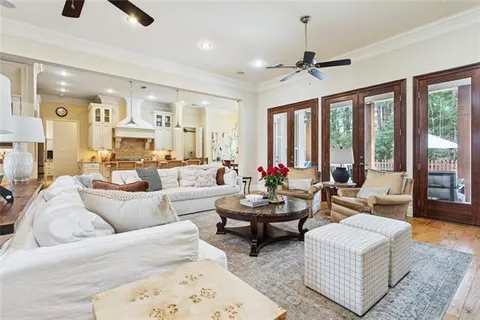 $890,000 | 440 Chateau Grimaldi, Mandeville, LA 70471