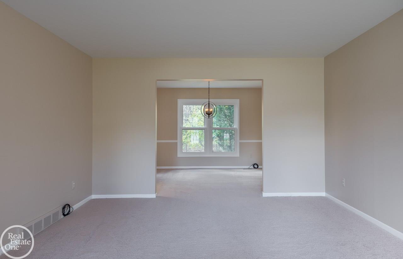 815 Mayfair Court Rochester Hills, MI 48309 - Photo 6 of 26