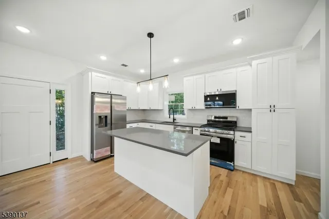 $525,000 | 32 Alpine Drive, Lake Hopatcong, NJ 07849