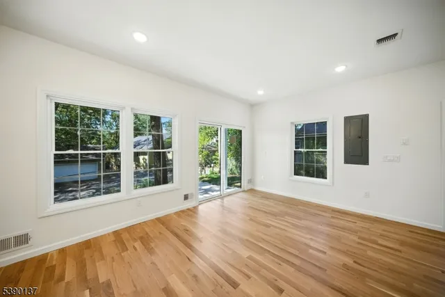 $525,000 | 32 Alpine Drive, Lake Hopatcong, NJ 07849