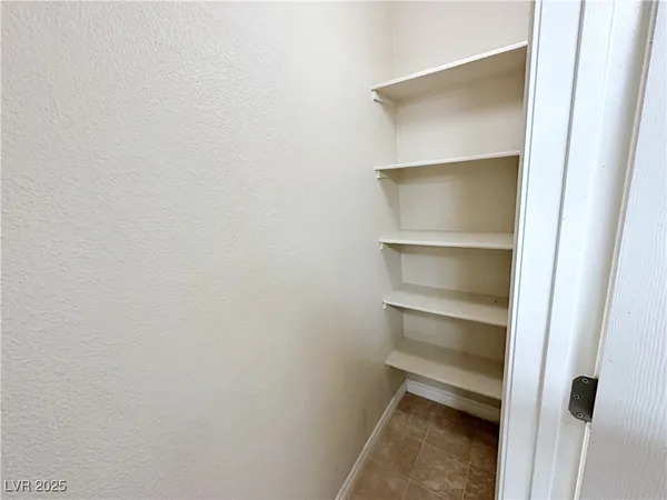 $1,740 | 4431 Alexis Drive, Unit 421, Las Vegas, NV 89103