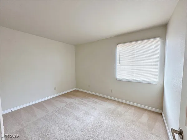 $1,740 | 4431 Alexis Drive, Unit 421, Las Vegas, NV 89103