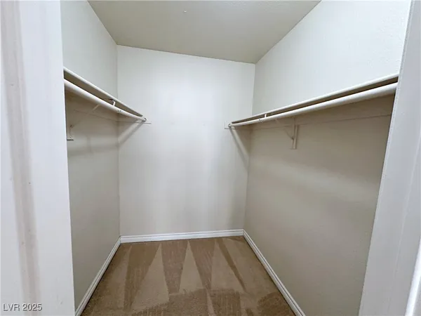 $1,740 | 4431 Alexis Drive, Unit 421, Las Vegas, NV 89103