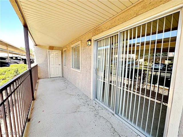 $1,840 | 4431 Alexis Drive, Unit 421, Las Vegas, NV 89103