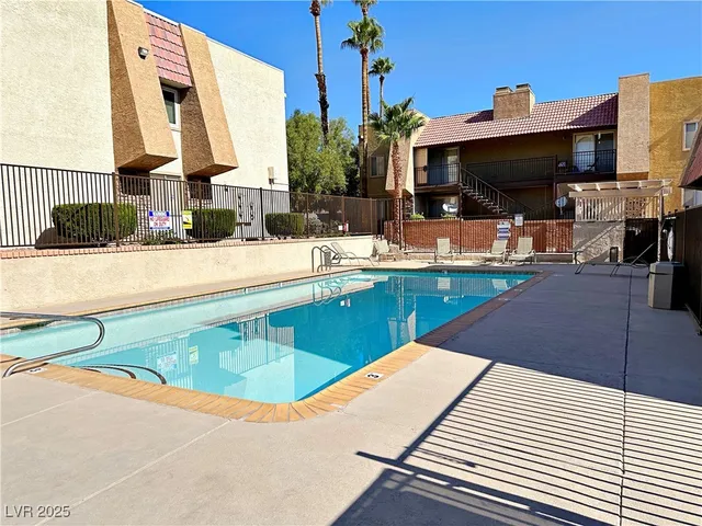 $1,840 | 4431 Alexis Drive, Unit 421, Las Vegas, NV 89103