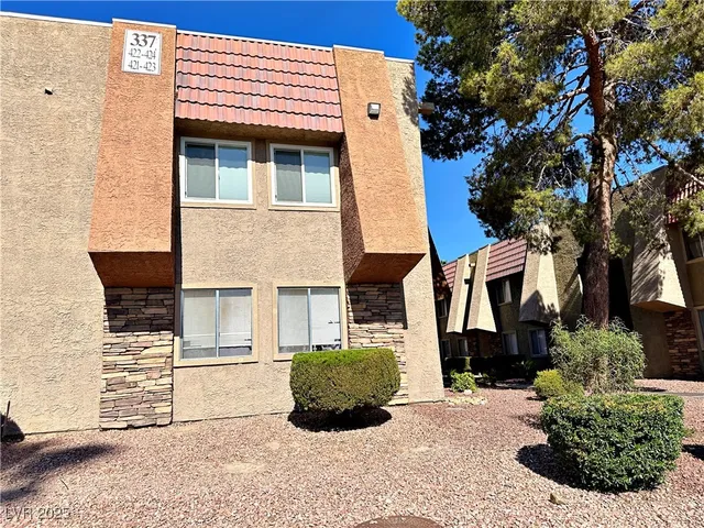 $1,840 | 4431 Alexis Drive, Unit 421, Las Vegas, NV 89103