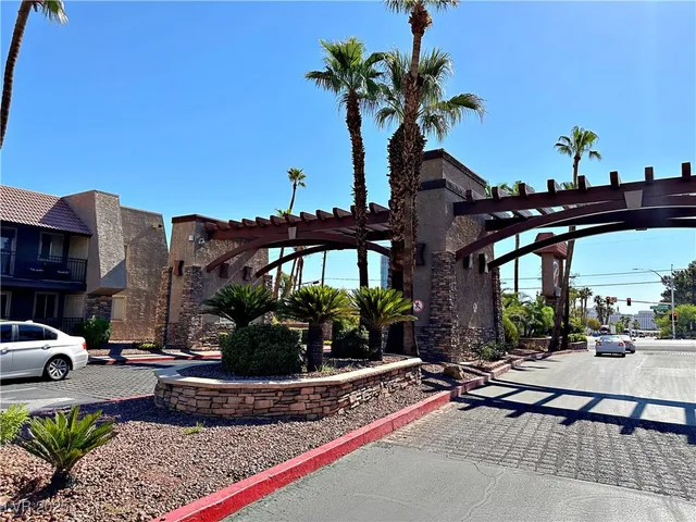 $1,840 | 4431 Alexis Drive, Unit 421, Las Vegas, NV 89103