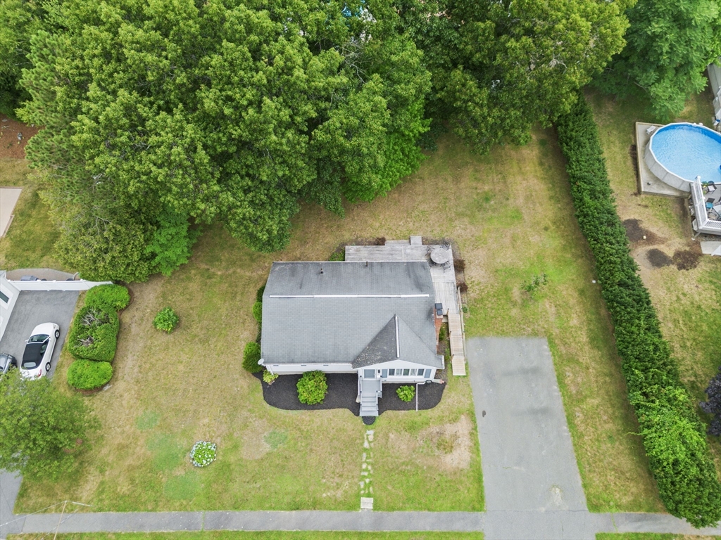 41 Samoset Road Peabody, MA 01960 - Photo 2 of 37