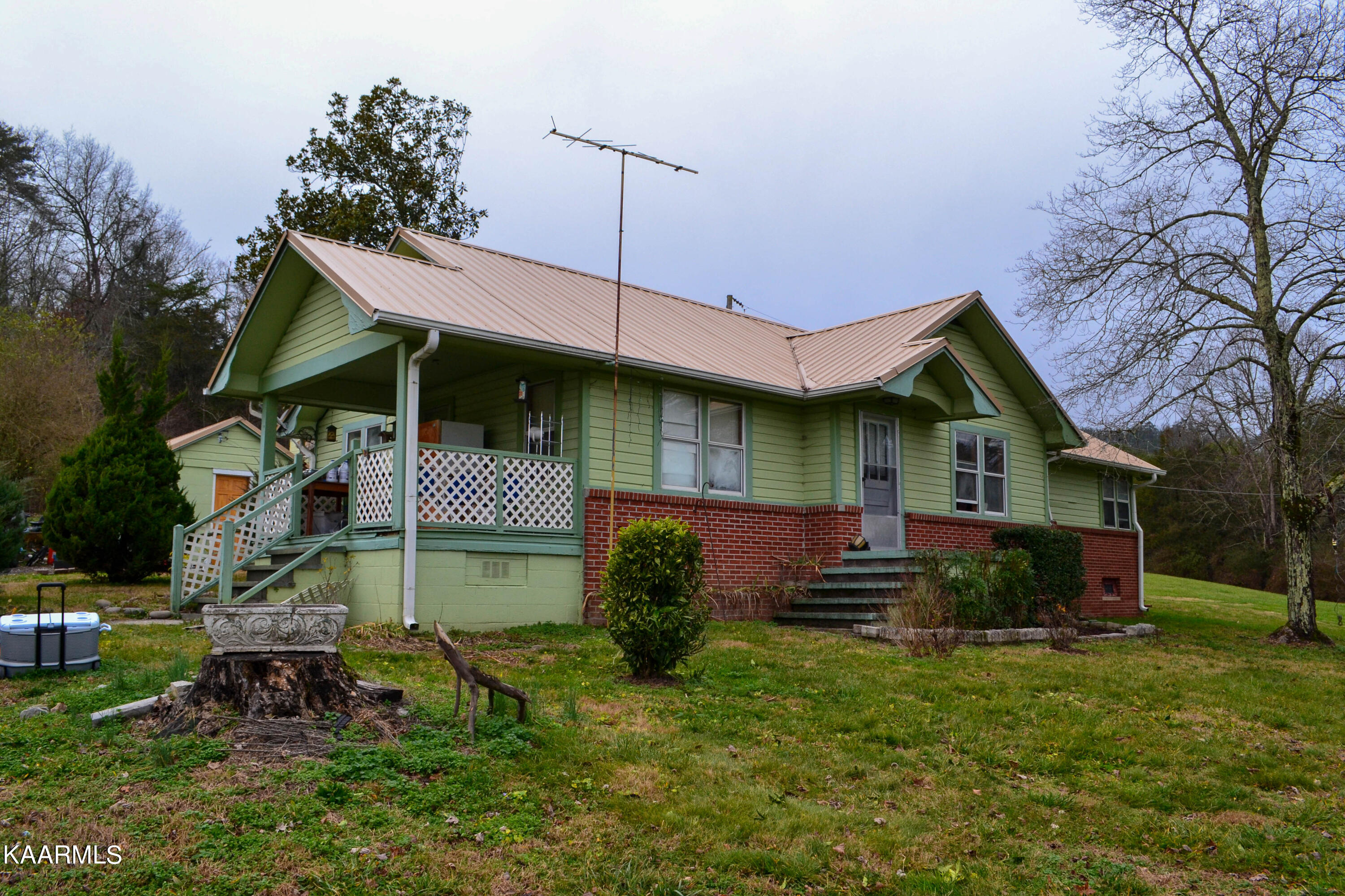 2810 Goose Gap Road Sevierville, TN 37876 - Photo 2 of 32 DSC_0452