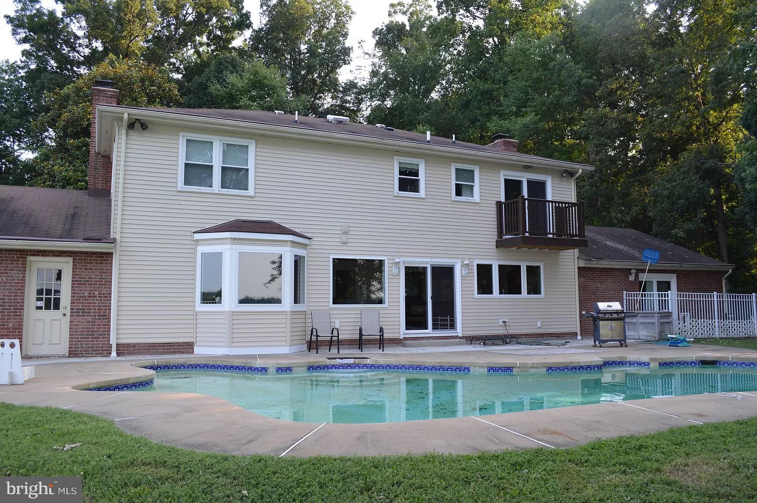 3142 Lookout Point Court Triangle, VA 22172 - Photo 2 of 76 New roof 2018