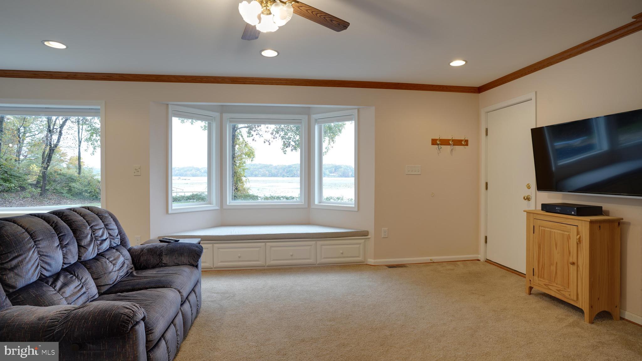 3142 Lookout Point Court Triangle, VA 22172 - Photo 26 of 76 Gallery Image 26