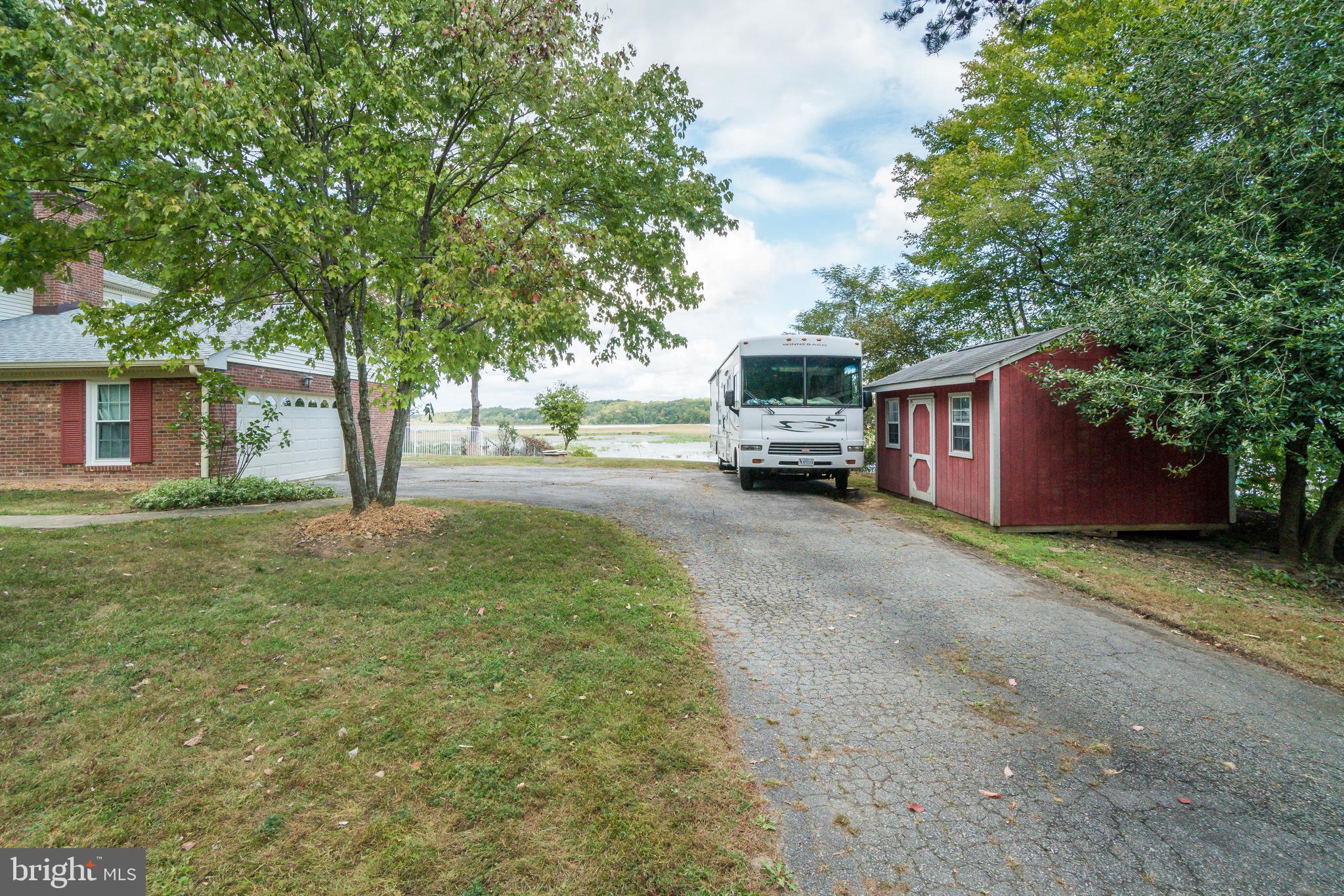 3142 Lookout Point Court Triangle, VA 22172 - Photo 50 of 76 Gallery Image 50