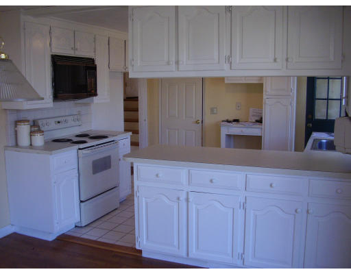 2 Trickett Road Lynnfield, MA 01940 - Photo 2 of 20 Gallery Image 2