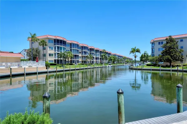 $4,500 | 1257 South Portofino Drive, Unit 38ALBA, Sarasota, FL 34242