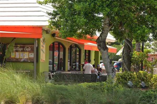 $4,500 | 1257 South Portofino Drive, Unit 38ALBA, Sarasota, FL 34242