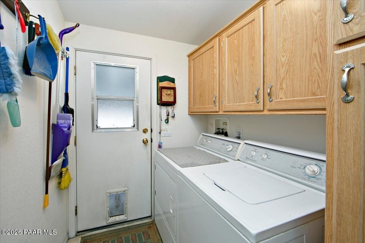 12110 East Obsidian Loop Road Dewey, AZ 86327 - Photo 15 of 18 15-Laundry