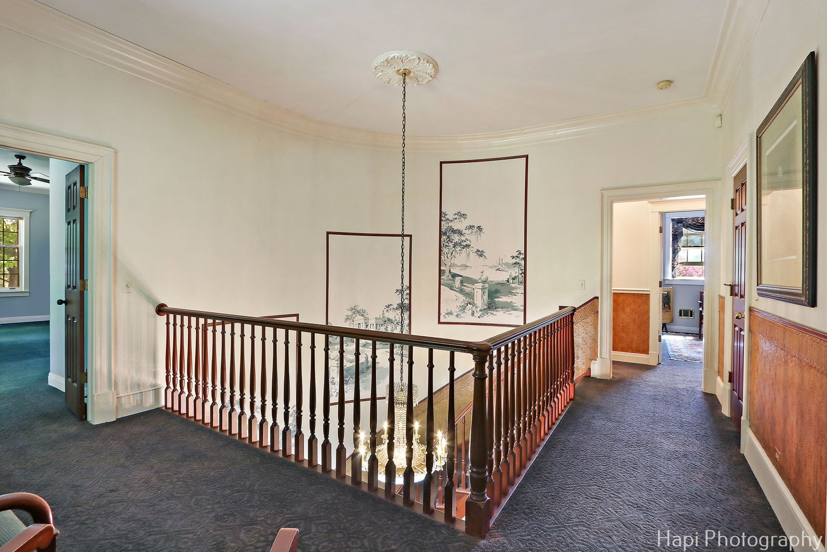23 West County Line Road Barrington Hills, IL 60010 - Photo 28 of 71 a view of a hallway with windows