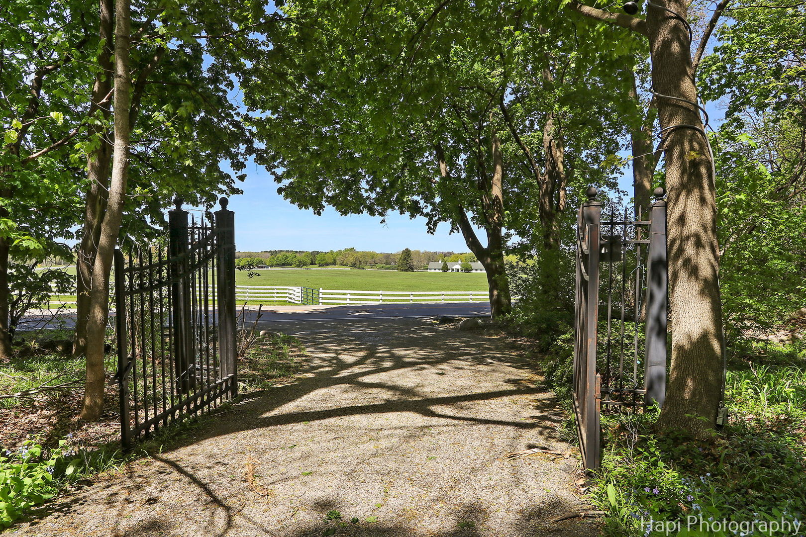 23 West County Line Road Barrington Hills, IL 60010 - Photo 4 of 71