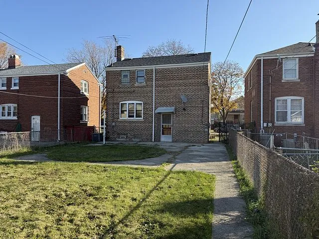 $156,000 | 3412 South 57th Court, Cicero, IL 60804