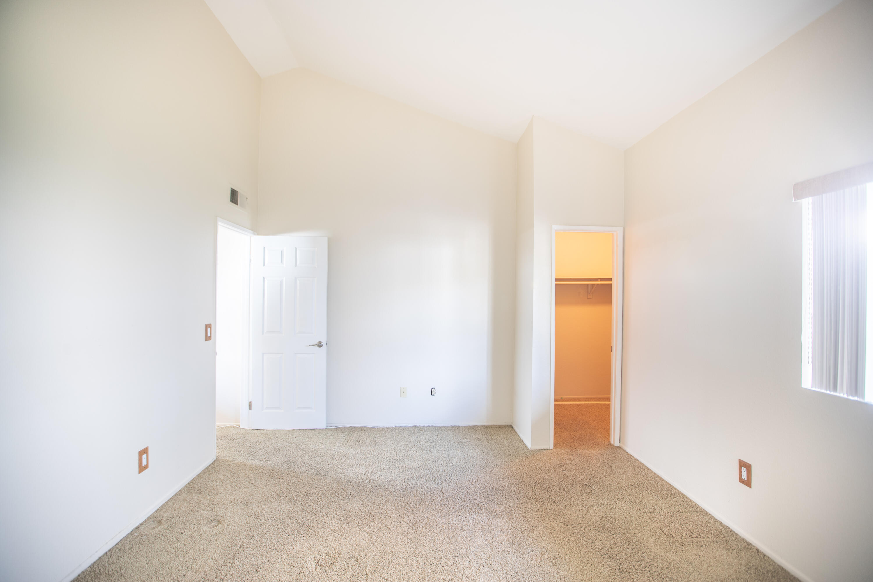 15261 Leffingwell Road, Unit 3 Whittier, CA 90604 - Photo 18 of 33 a view of an empty room