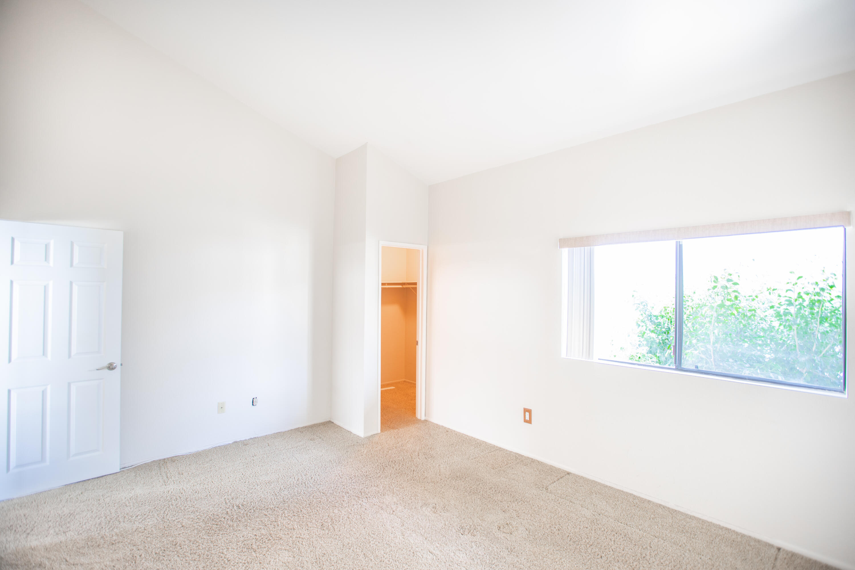 15261 Leffingwell Road, Unit 3 Whittier, CA 90604 - Photo 19 of 33 a view of an empty room and a window