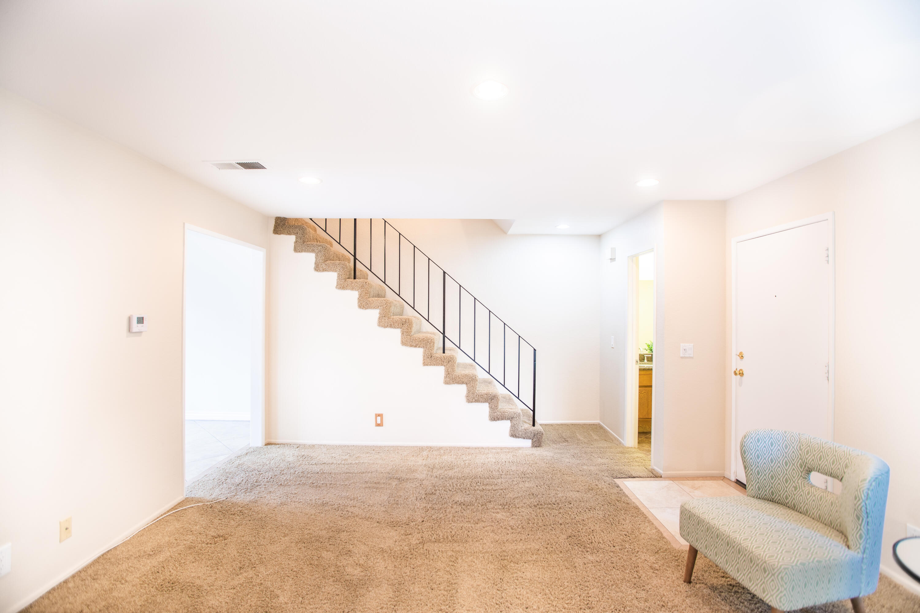 15261 Leffingwell Road, Unit 3 Whittier, CA 90604 - Photo 4 of 33 a view of entryway and hall