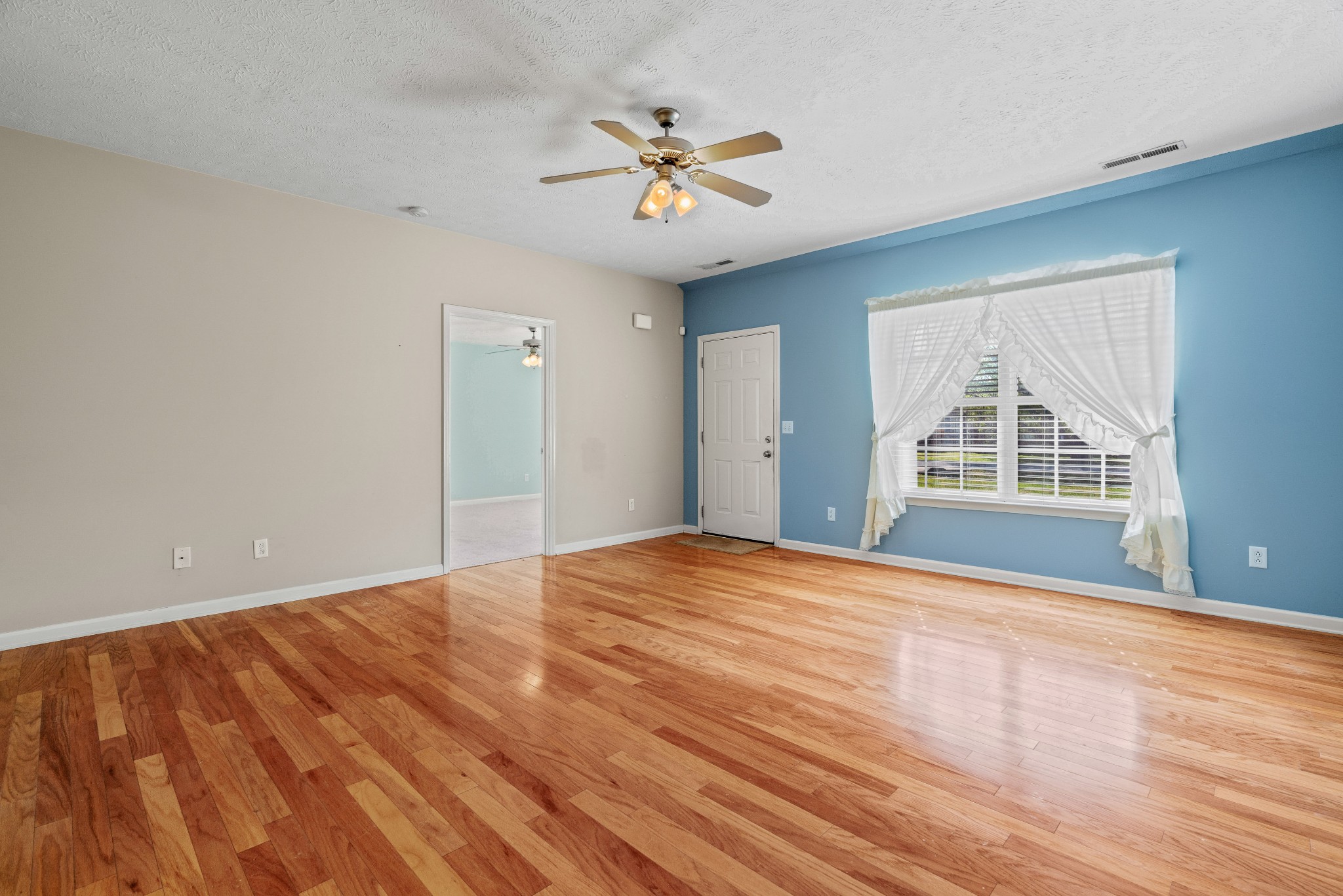 1306 Ripken Court Murfreesboro, TN 37129 - Photo 9 of 55 Gallery Image 9