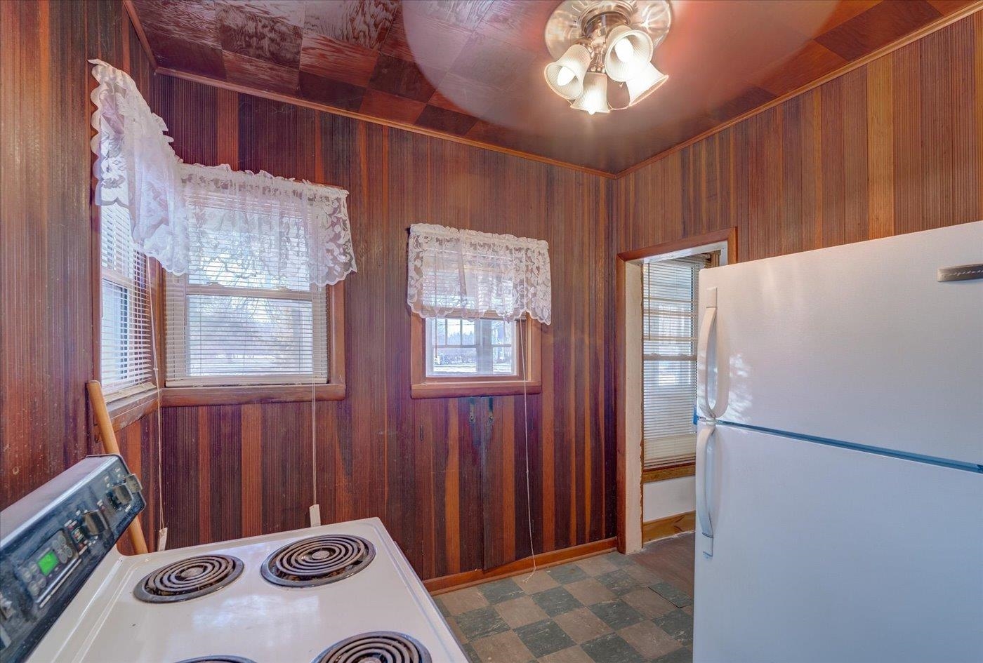 7 Head Edgerton, WI 53534 - Photo 11 of 36