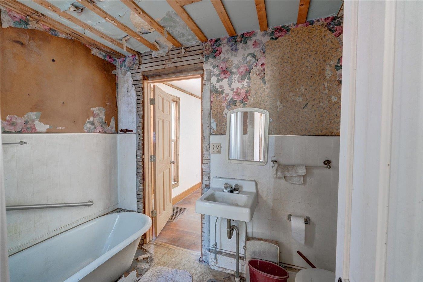 7 Head Edgerton, WI 53534 - Photo 15 of 36