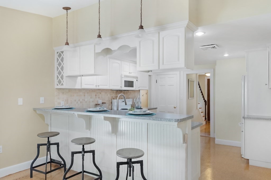 15 New Meadows Road Winchester, MA 01890 - Photo 11 of 37 Gallery Image 11