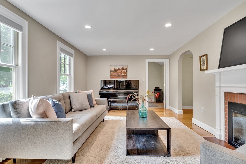 15 New Meadows Road Winchester, MA 01890 - Photo 3 of 37 Gallery Image 3