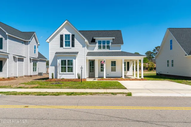 $343,900 | 3842 West Wilson Street, Farmville, NC 27828