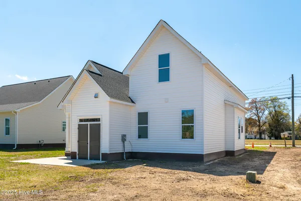 $345,900 | 3842 West Wilson Street, Farmville, NC 27828