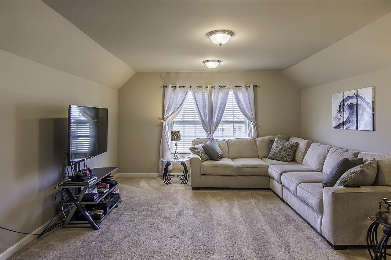 430 Bucklebury Road Greer, SC 29651 - Photo 15 of 28 Gallery Image 15