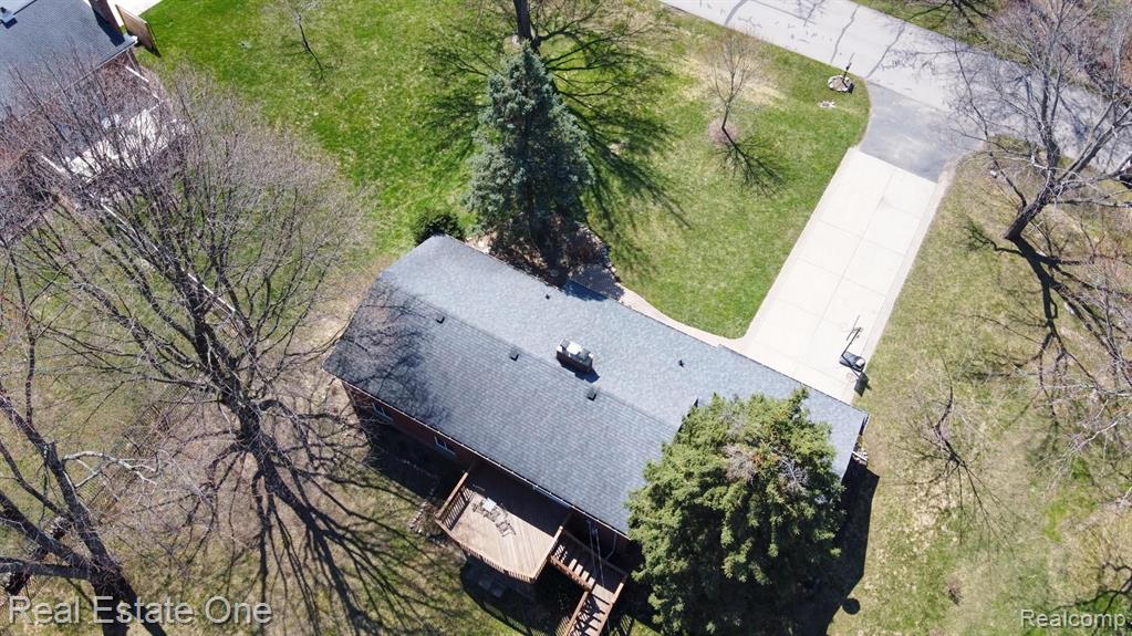 1232 Potomac Drive Rochester Hills, MI 48306 - Photo 2 of 18