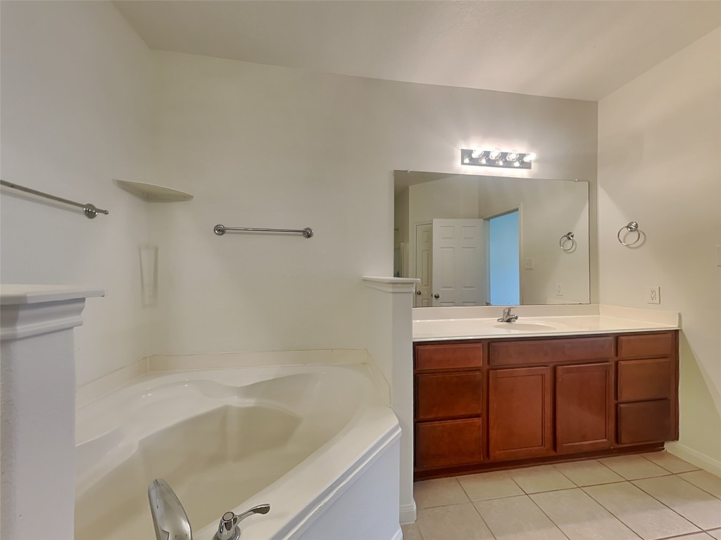 10237 Tate Court Conroe, TX 77385 - Photo 14 of 24