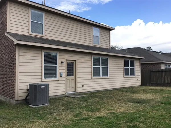 $2,210 | 10237 Tate Court, Conroe, TX 77385