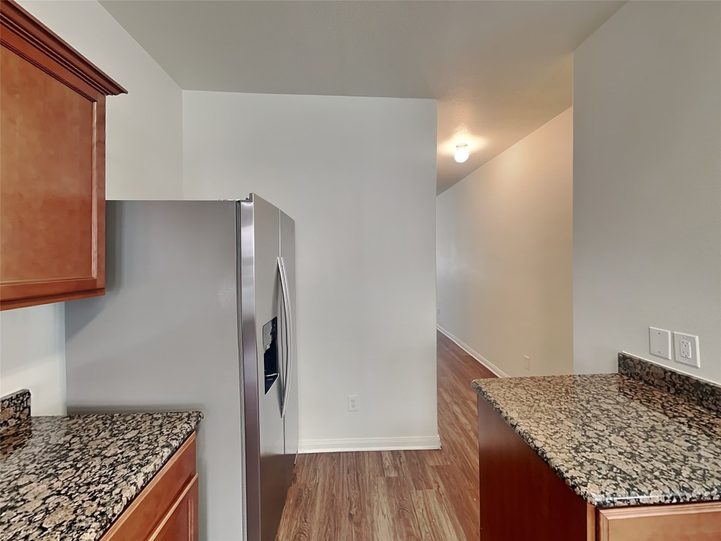10237 Tate Court Conroe, TX 77385 - Photo 4 of 24