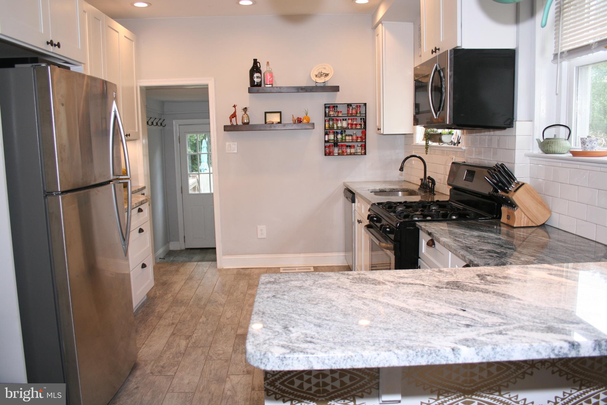 470 Ripka Street Philadelphia, PA 19128 - Photo 14 of 40