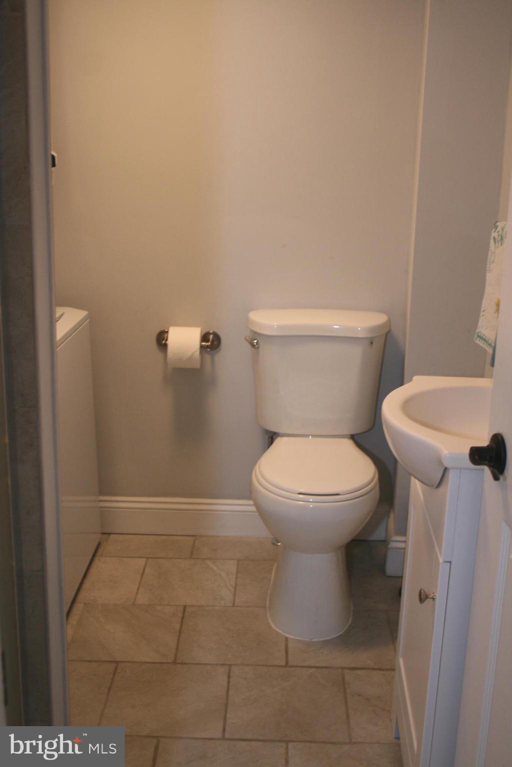 470 Ripka Street Philadelphia, PA 19128 - Photo 19 of 40
