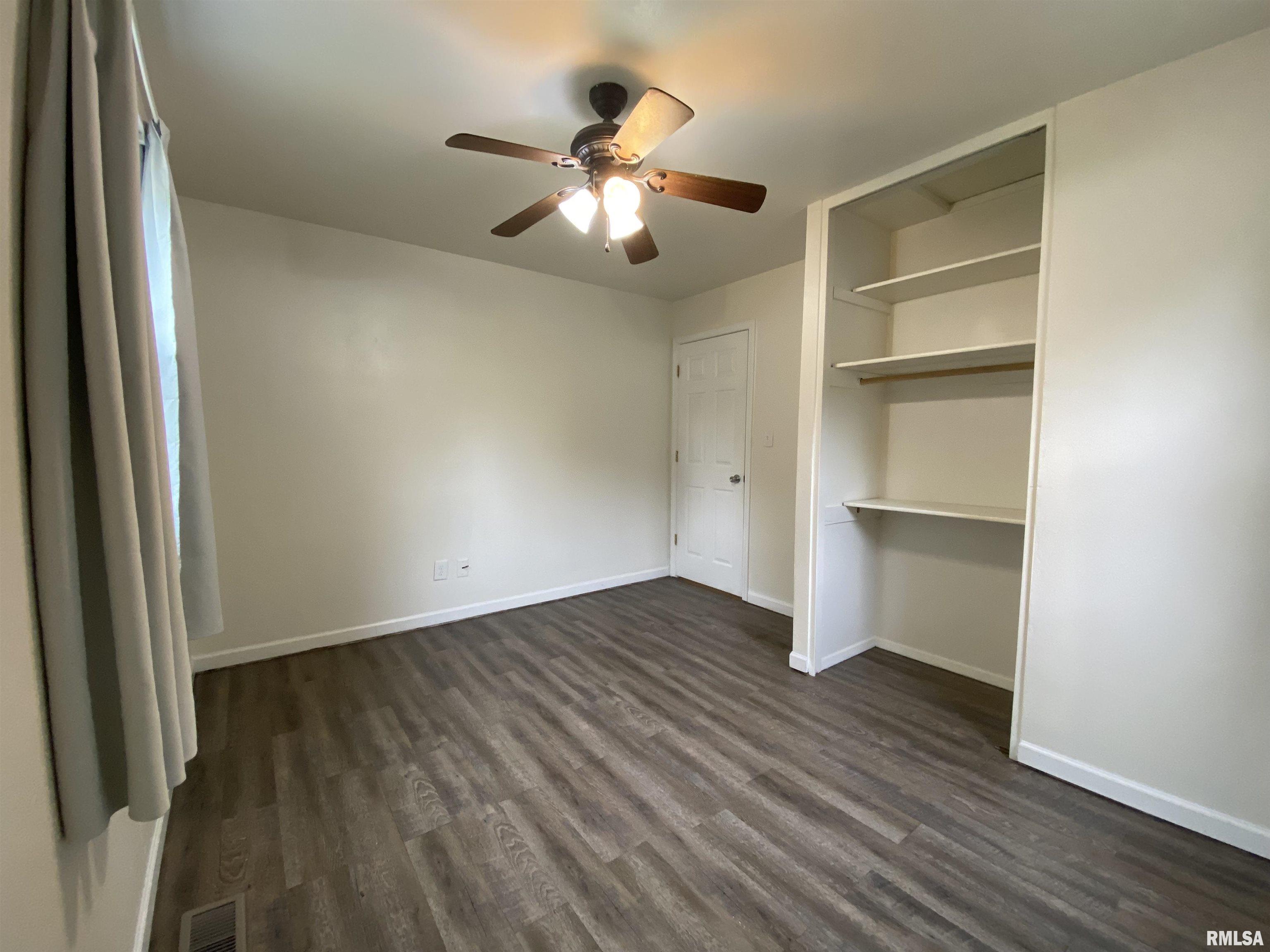 1311 Johnson Lane Springfield, IL 62702 - Photo 8 of 16 Gallery Image 8