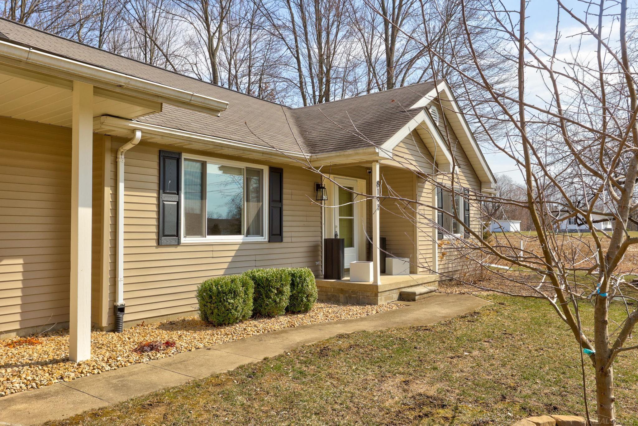 8191 Elms Road Birch Run, MI 48415 - Photo 4 of 55 50202999-72591dcf-e4d9-4b5e-8453-43e11fc2f130.JPG