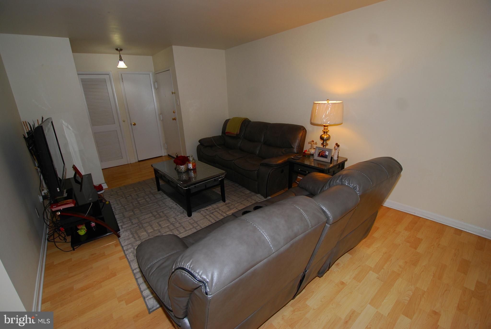 19034 Mills Choice Road, Unit 6 Gaithersburg, MD 20886 - Photo 4 of 14 Gallery Image 4