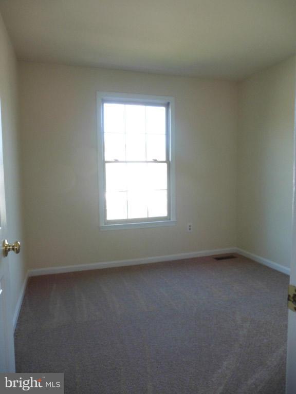 8701 Ashcroft Drive Laurel, MD 20708 - Photo 9 of 19 Bedroom