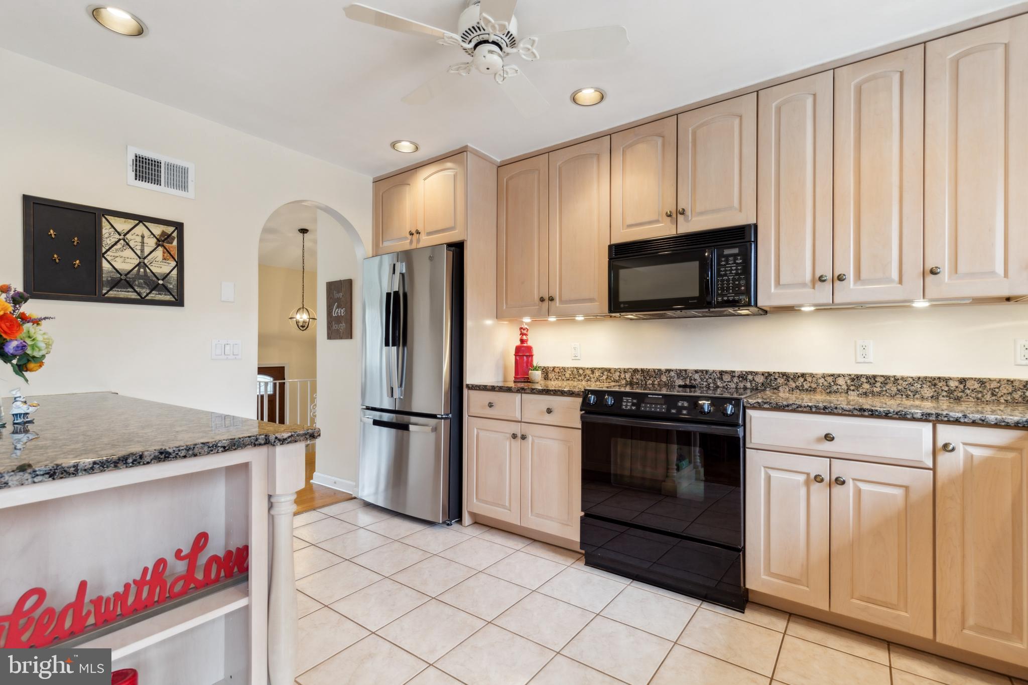 8708 Gateshead Road Alexandria, VA 22309 - Photo 11 of 52 Gourmet Kitchen